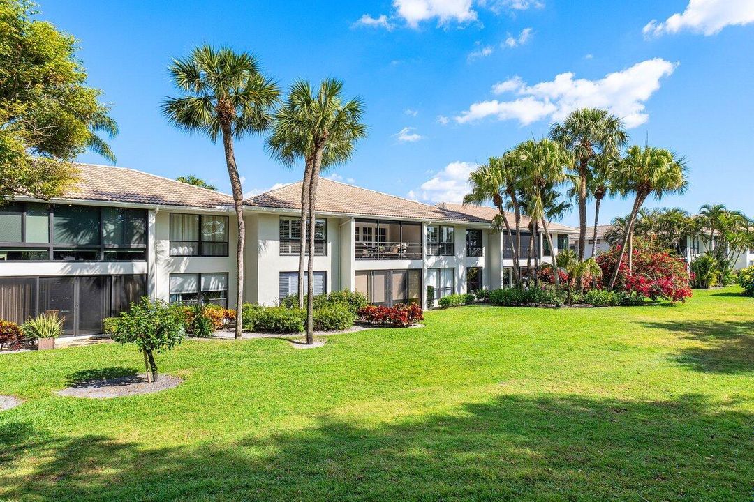 For Sale: $695,000 (3 beds, 2 baths, 1840 Square Feet)