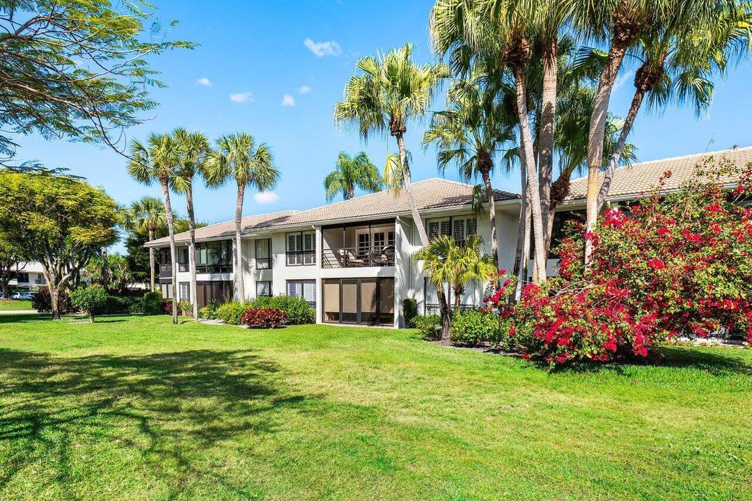 For Sale: $695,000 (3 beds, 2 baths, 1840 Square Feet)