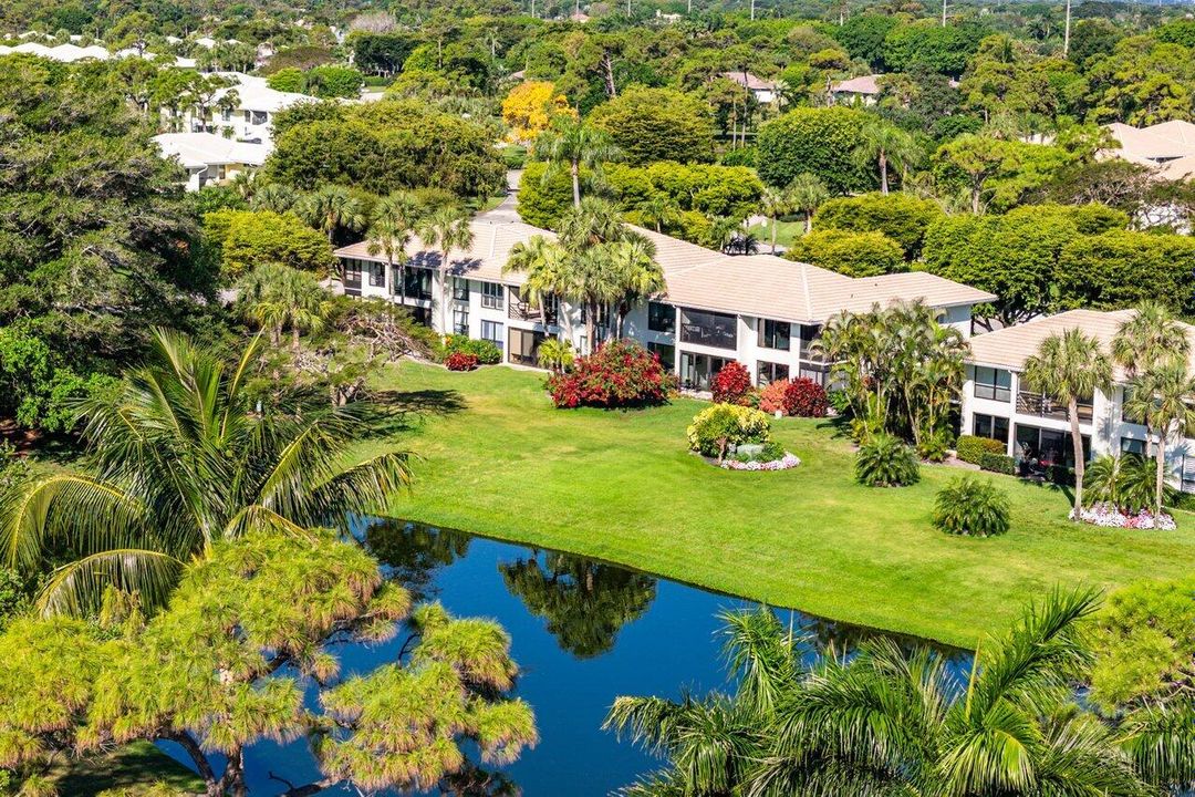 For Sale: $695,000 (3 beds, 2 baths, 1840 Square Feet)