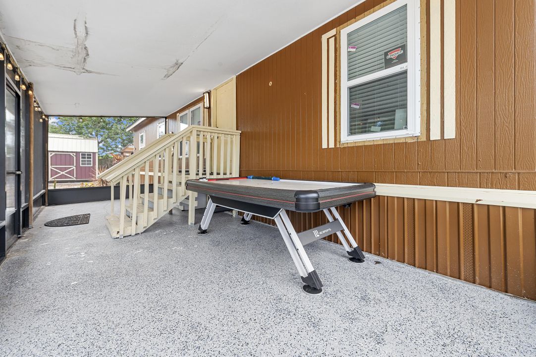 For Sale: $185,000 (3 beds, 2 baths, 1152 Square Feet)