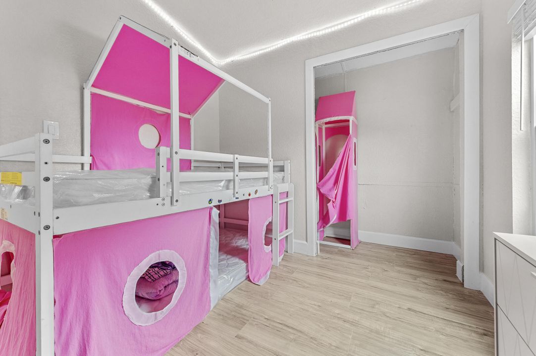 For Sale: $185,000 (3 beds, 2 baths, 1152 Square Feet)