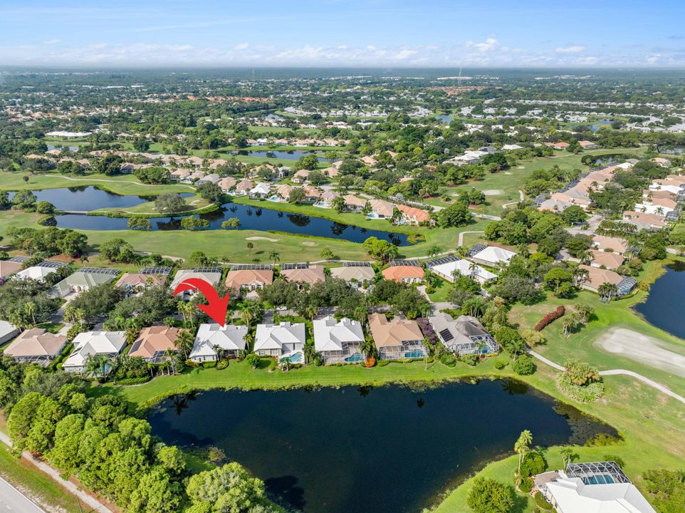 Под контрактом: $849,000 (4 спален, 3 ванн, 2766 Квадратных фут)