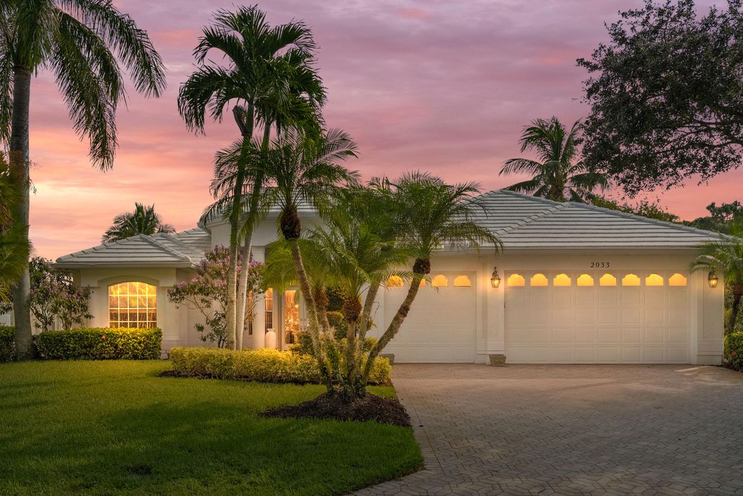 Под контрактом: $849,000 (4 спален, 3 ванн, 2766 Квадратных фут)