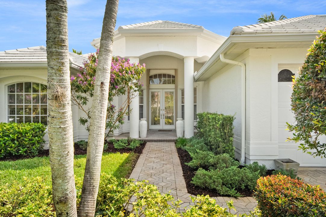 Под контрактом: $849,000 (4 спален, 3 ванн, 2766 Квадратных фут)