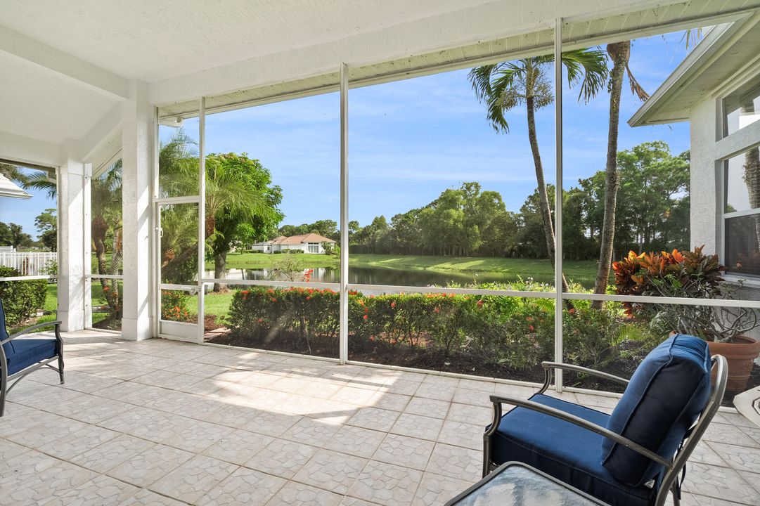 Под контрактом: $849,000 (4 спален, 3 ванн, 2766 Квадратных фут)