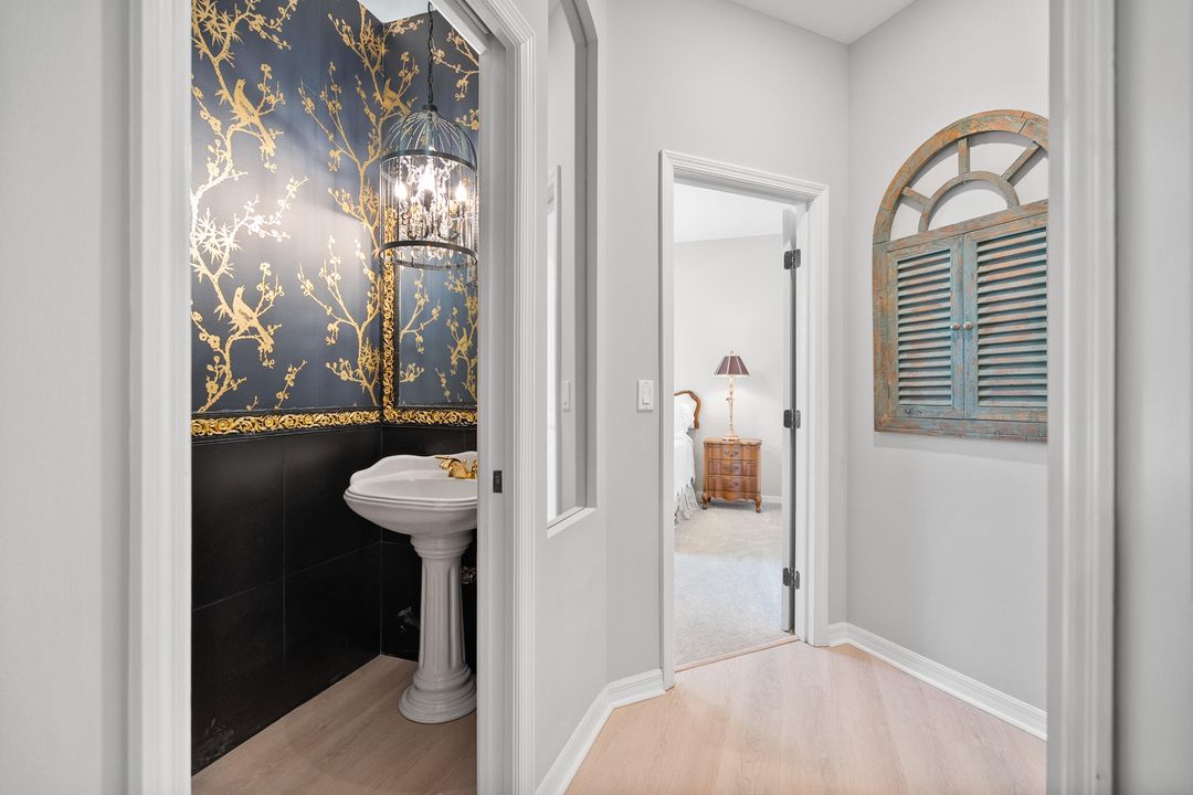 Под контрактом: $849,000 (4 спален, 3 ванн, 2766 Квадратных фут)