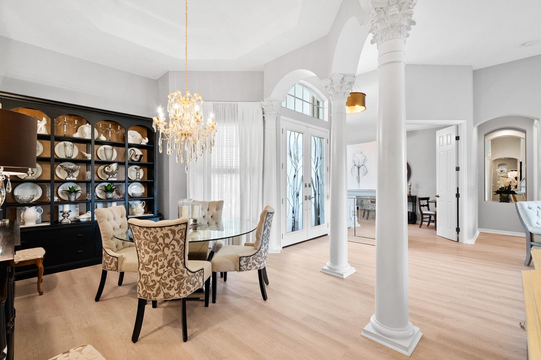 Под контрактом: $849,000 (4 спален, 3 ванн, 2766 Квадратных фут)