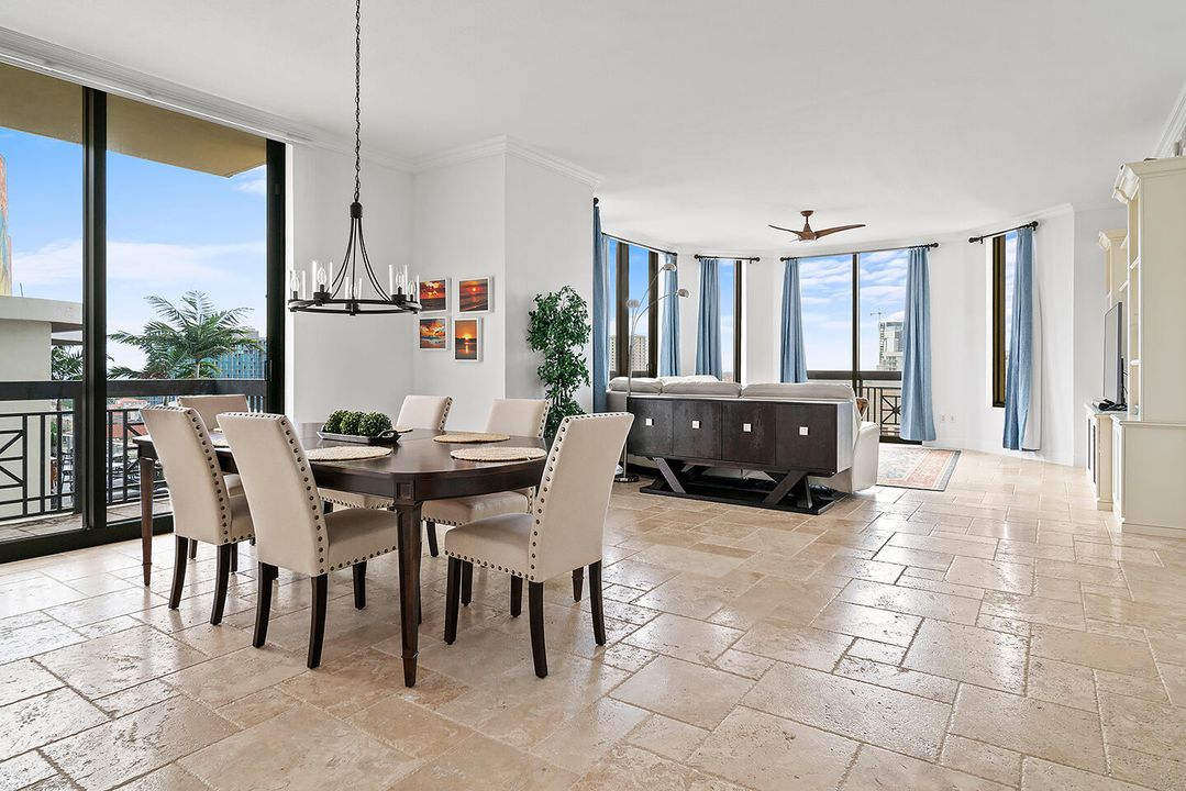 出租: $10,250 (2 贝兹, 2 浴室, 2156 平方英尺)