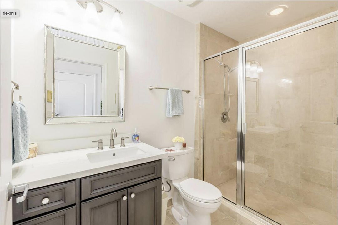 出租: $10,250 (2 贝兹, 2 浴室, 2156 平方英尺)