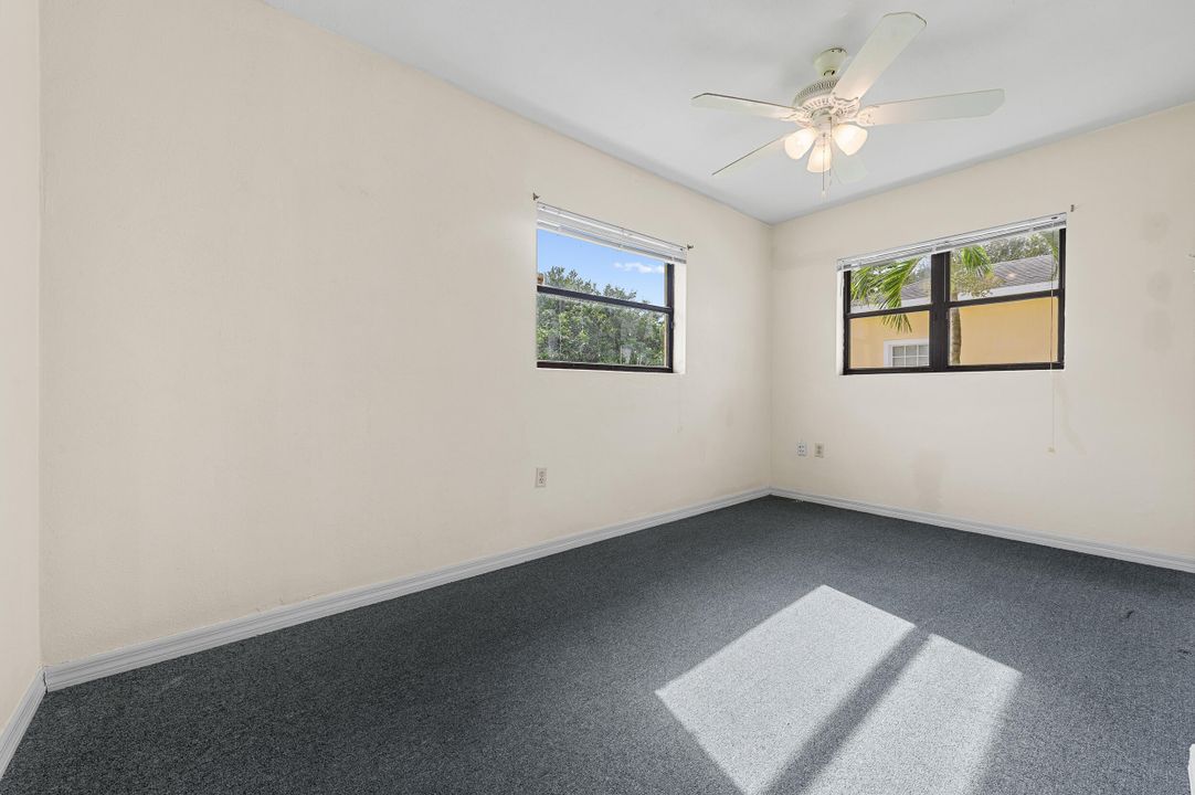 На продажу: $249,900 (0 спален, 0 ванн, 1152 Квадратных фут)