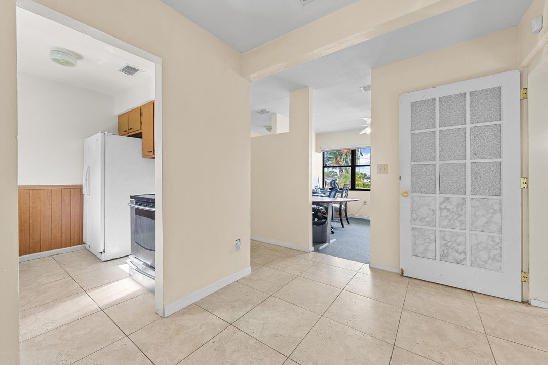 На продажу: $249,900 (0 спален, 0 ванн, 1152 Квадратных фут)