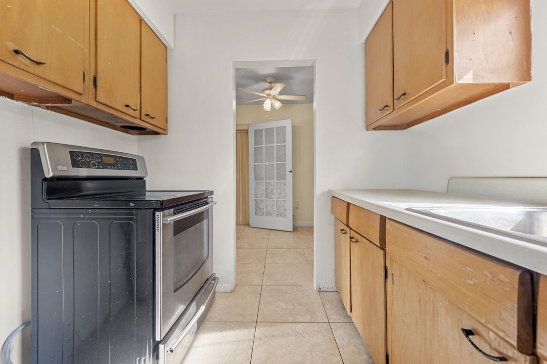 На продажу: $249,900 (0 спален, 0 ванн, 1152 Квадратных фут)