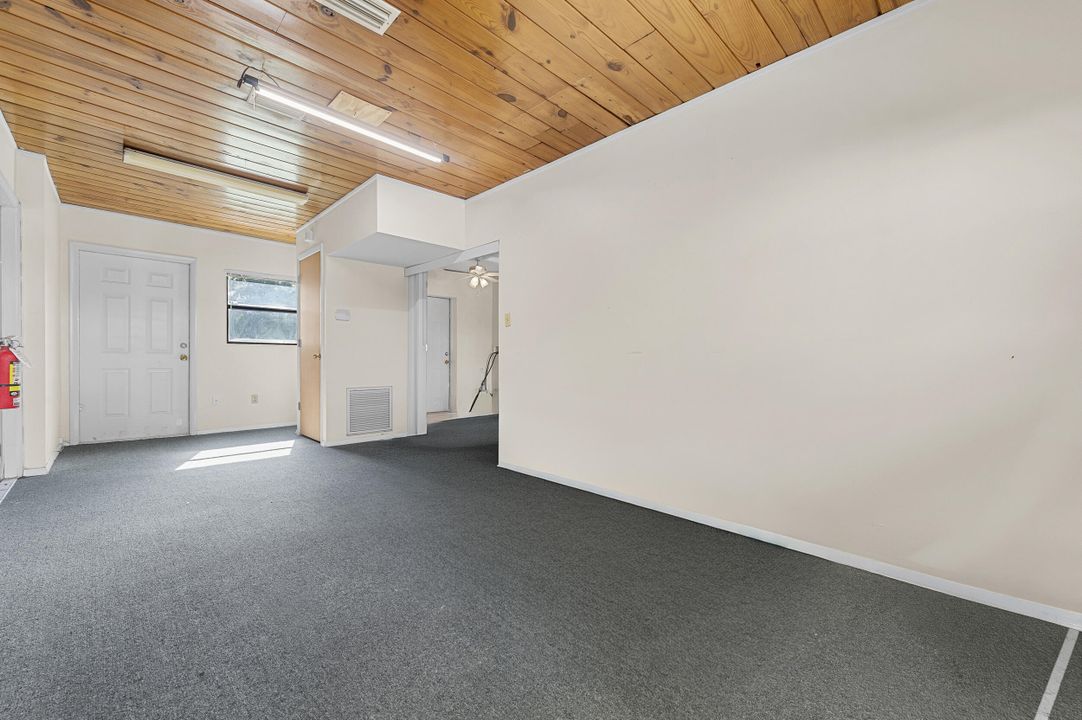 На продажу: $249,900 (0 спален, 0 ванн, 1152 Квадратных фут)