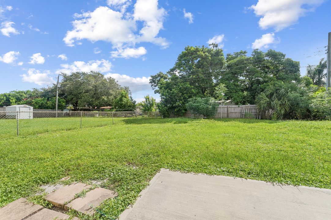 На продажу: $249,900 (0 спален, 0 ванн, 1152 Квадратных фут)