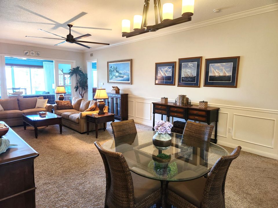 For Sale: $428,000 (2 beds, 2 baths, 1989 Square Feet)