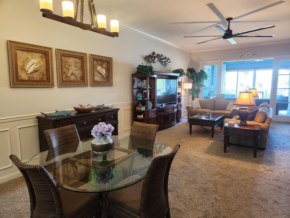 For Sale: $428,000 (2 beds, 2 baths, 1989 Square Feet)