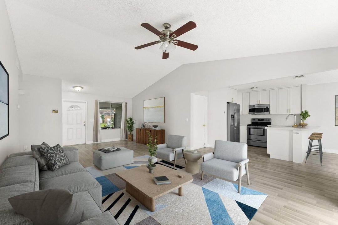 合同活跃: $3,350 (3 贝兹, 2 浴室, 1364 平方英尺)