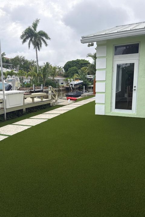 出租: $13,800 (4 贝兹, 2 浴室, 2087 平方英尺)