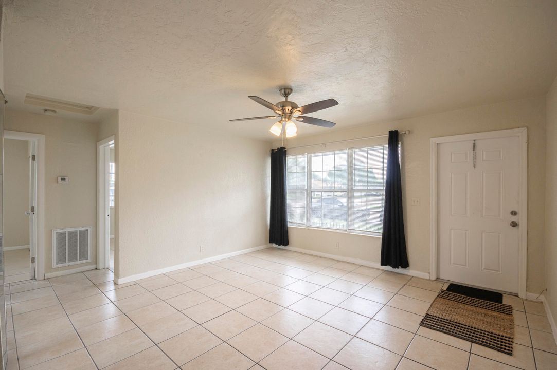 Active With Contract: $329,000 (4 beds, 2 baths, 1216 Square Feet)
