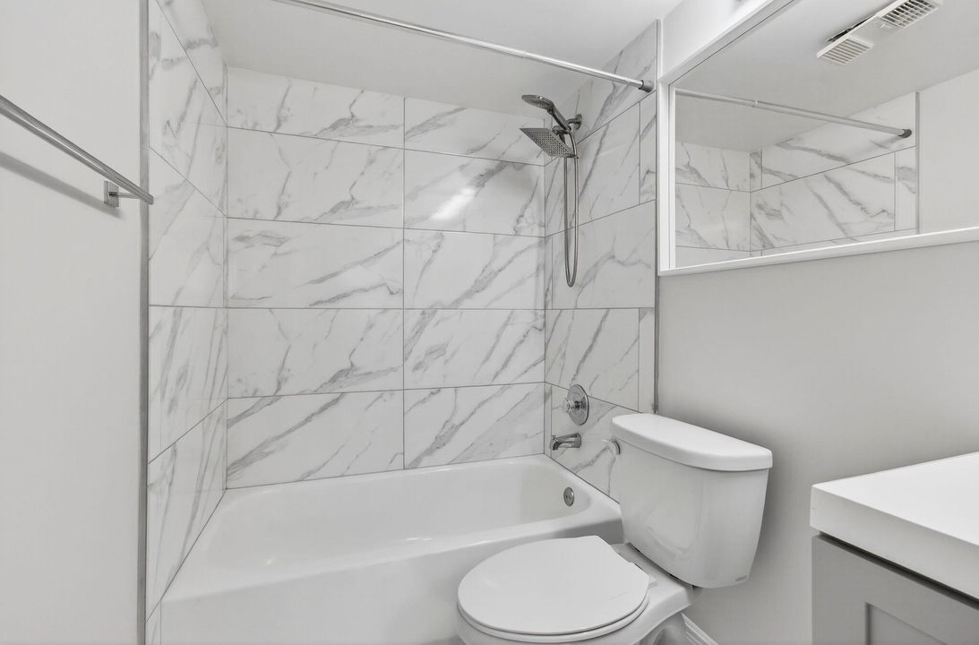 Active With Contract: $275,000 (2 beds, 2 baths, 1096 Square Feet)