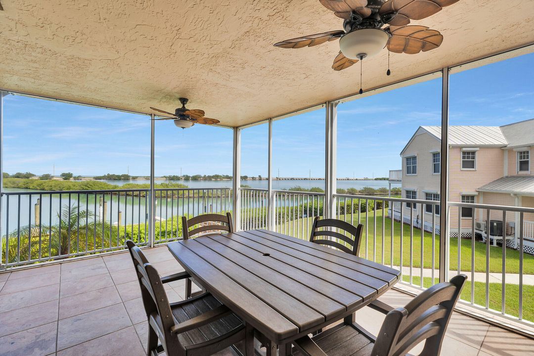 待售: $749,900 (2 贝兹, 2 浴室, 1338 平方英尺)