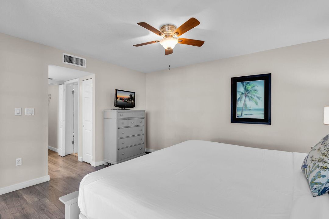 待售: $749,900 (2 贝兹, 2 浴室, 1338 平方英尺)