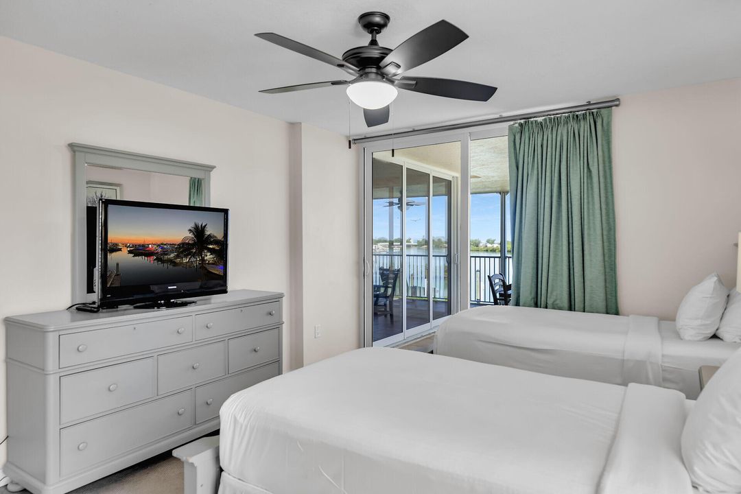 待售: $749,900 (2 贝兹, 2 浴室, 1338 平方英尺)