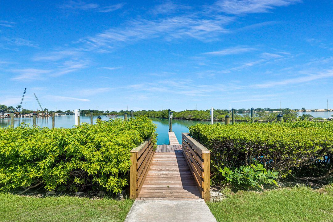 待售: $749,900 (2 贝兹, 2 浴室, 1338 平方英尺)