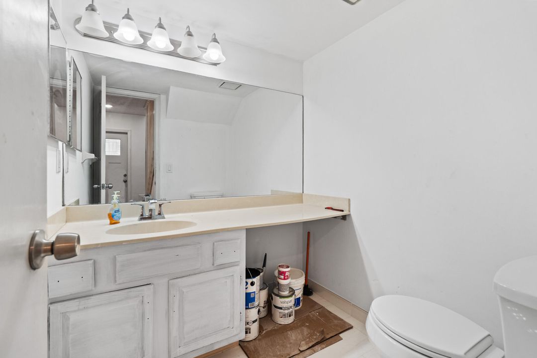 На продажу: $369,900 (2 спален, 2 ванн, 1632 Квадратных фут)