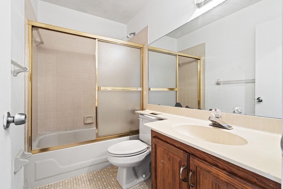 На продажу: $369,900 (2 спален, 2 ванн, 1632 Квадратных фут)