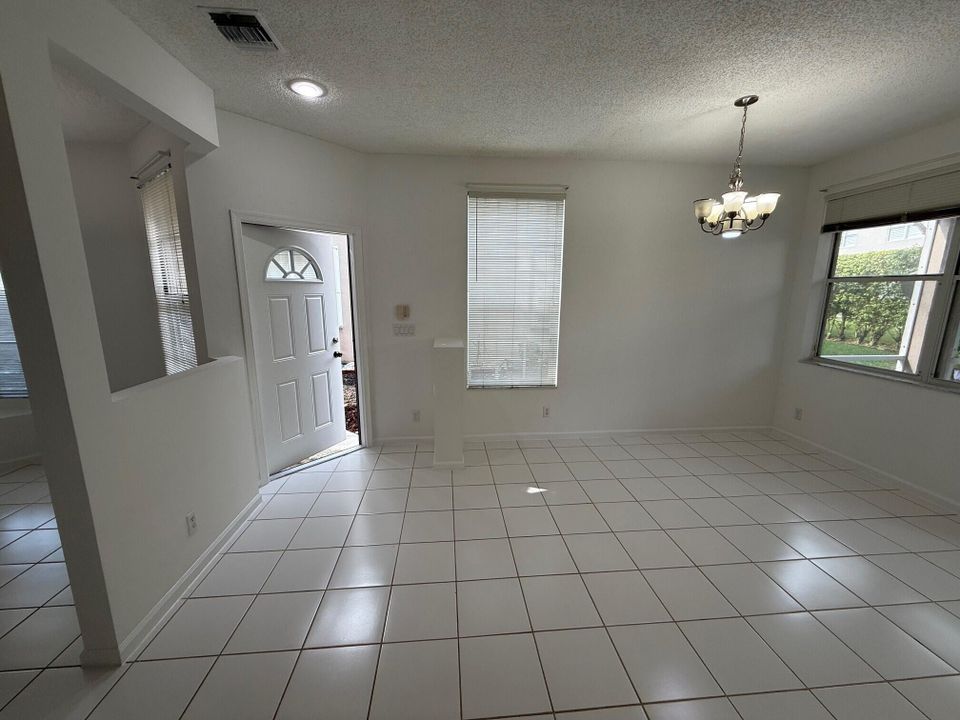 Active With Contract: $469,000 (3 beds, 2 baths, 1694 Square Feet)