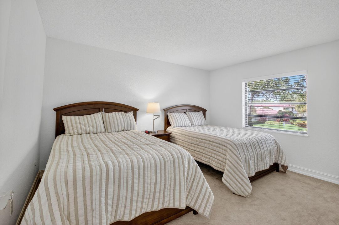 Active With Contract: $3,500 (2 beds, 2 baths, 1216 Square Feet)