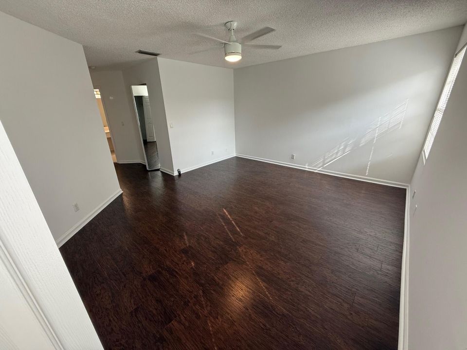 Active With Contract: $469,000 (3 beds, 2 baths, 1694 Square Feet)