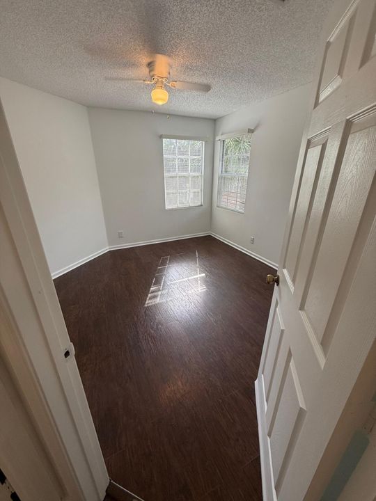 Active With Contract: $469,000 (3 beds, 2 baths, 1694 Square Feet)