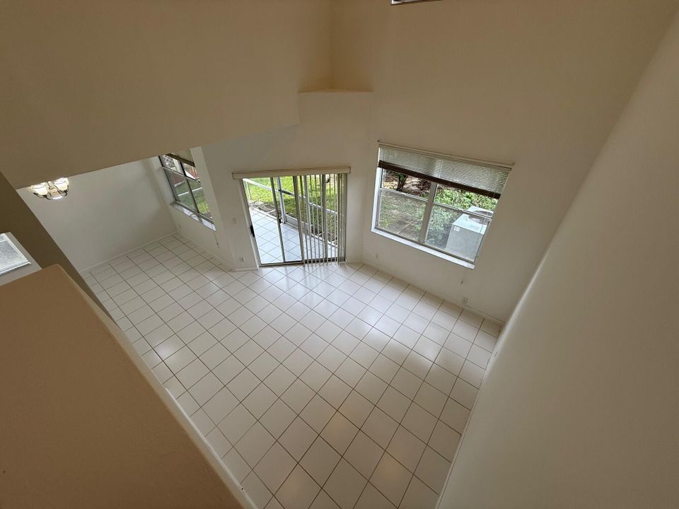 Active With Contract: $469,000 (3 beds, 2 baths, 1694 Square Feet)