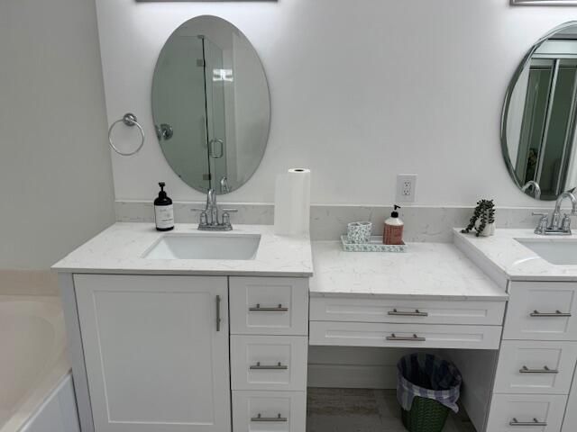 合同活跃: $4,500 (3 贝兹, 2 浴室, 1813 平方英尺)