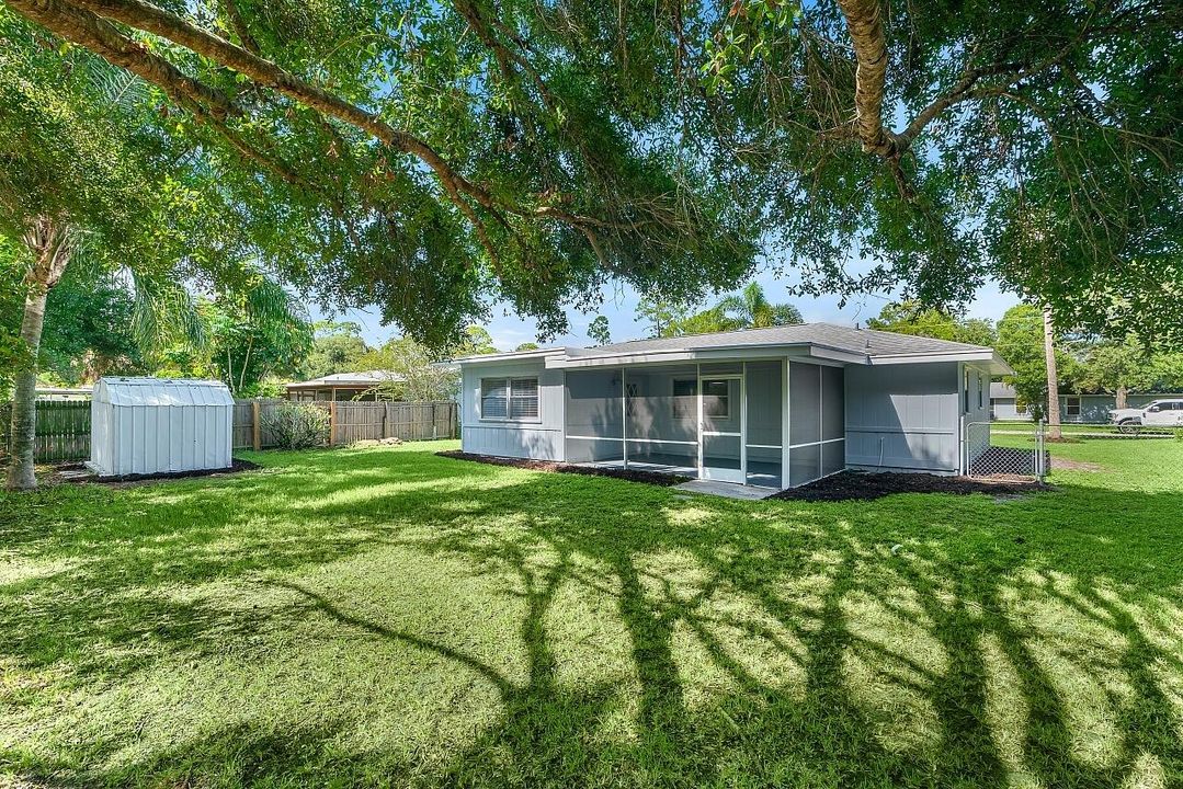 Activo con contrato: $315,000 (3 camas, 2 baños, 1407 Pies cuadrados)