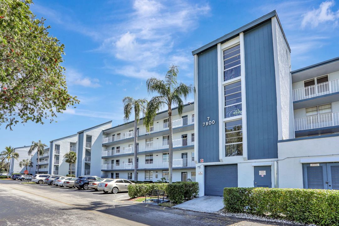 For Sale: $185,000 (2 beds, 2 baths, 1000 Square Feet)