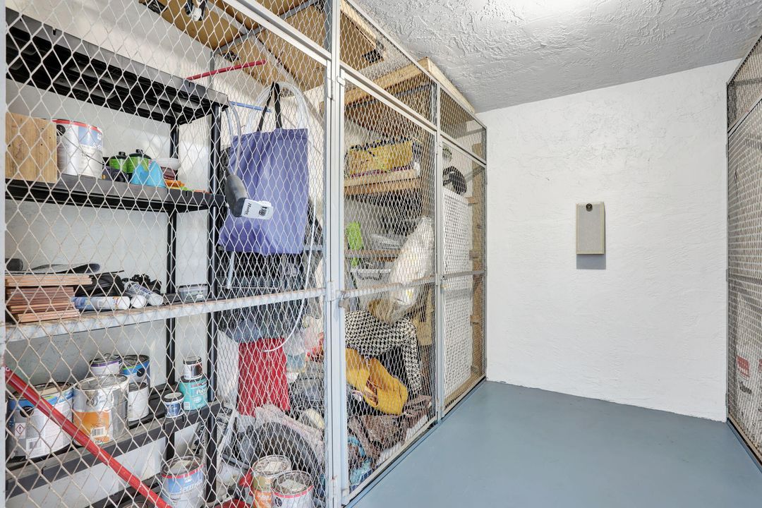 For Sale: $185,000 (2 beds, 2 baths, 1000 Square Feet)