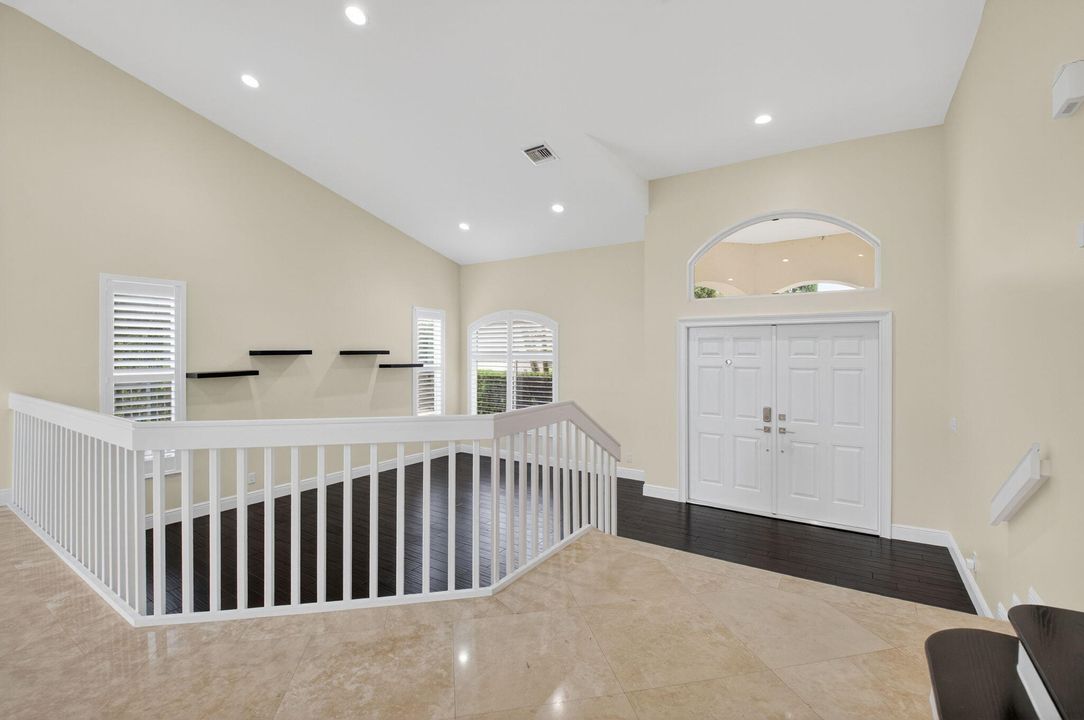 Active With Contract: $999,999 (4 beds, 3 baths, 2935 Square Feet)