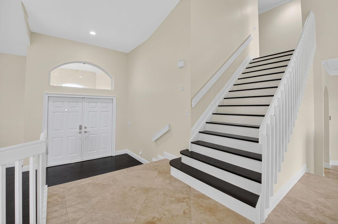 Active With Contract: $999,999 (4 beds, 3 baths, 2935 Square Feet)