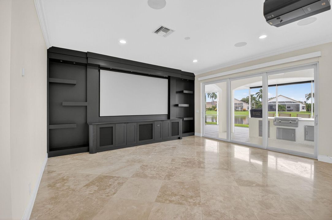 Active With Contract: $999,999 (4 beds, 3 baths, 2935 Square Feet)