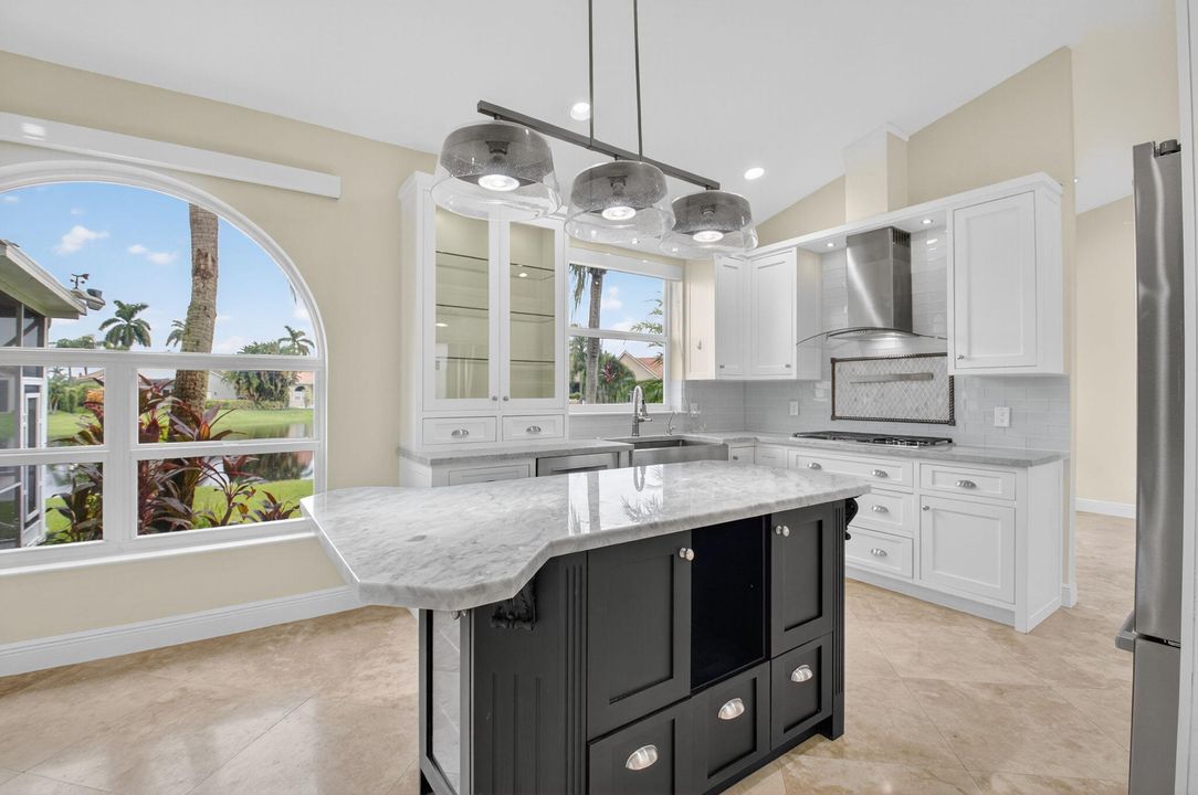 Active With Contract: $999,999 (4 beds, 3 baths, 2935 Square Feet)