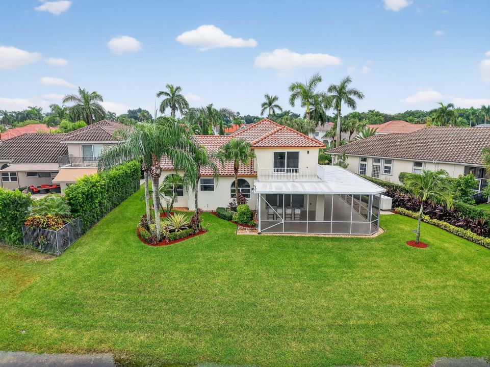 Active With Contract: $999,999 (4 beds, 3 baths, 2935 Square Feet)