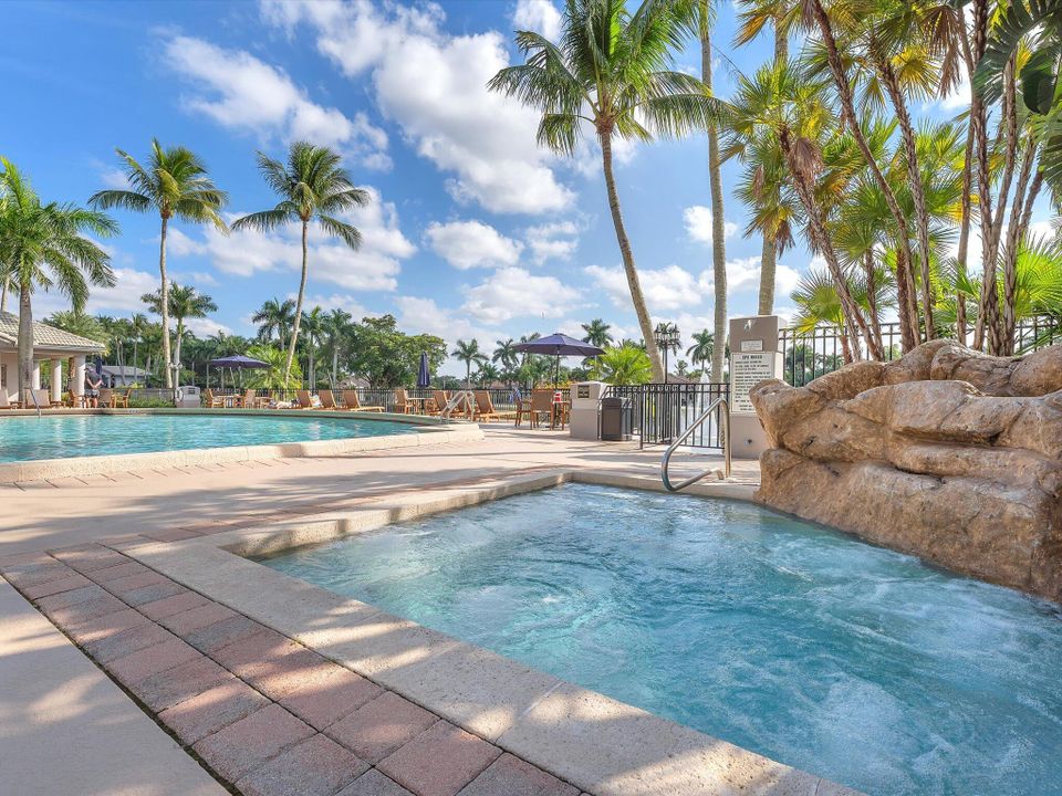 Active With Contract: $999,999 (4 beds, 3 baths, 2935 Square Feet)