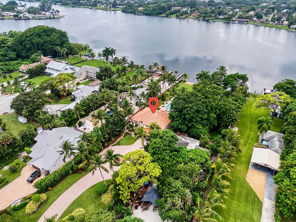 Active With Contract: $2,899,000 (4 beds, 5 baths, 3543 Square Feet)