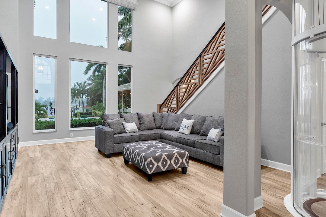 Active With Contract: $2,899,000 (4 beds, 5 baths, 3543 Square Feet)