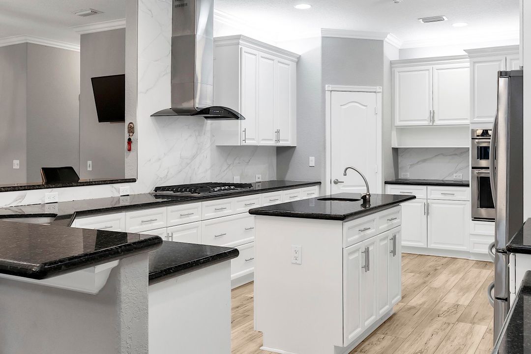 Active With Contract: $2,899,000 (4 beds, 5 baths, 3543 Square Feet)