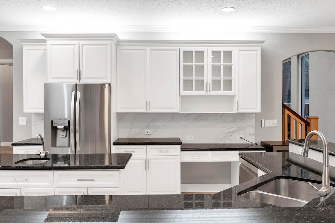 Active With Contract: $2,899,000 (4 beds, 5 baths, 3543 Square Feet)