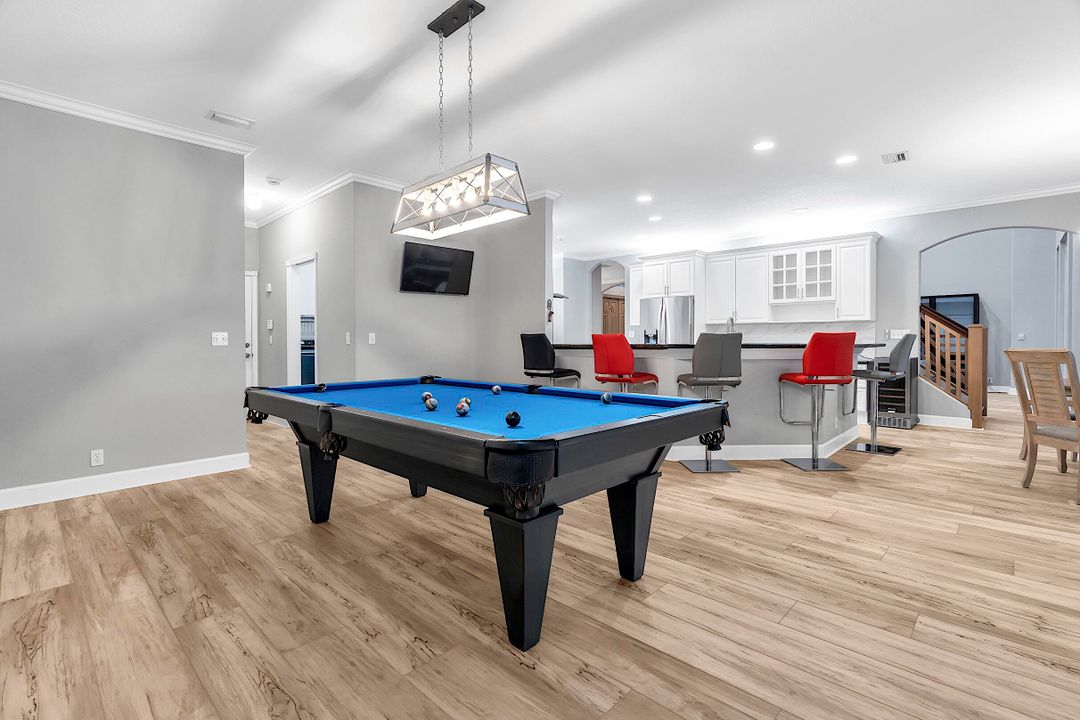 Active With Contract: $2,899,000 (4 beds, 5 baths, 3543 Square Feet)